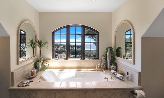 Carmel Riviera House | LAuberge Costal Cove Clint Eastwood Suite
