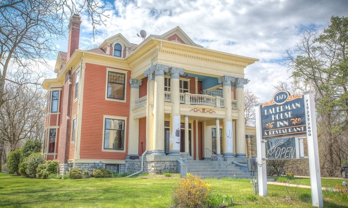Marinette Bed & Breakfast | Lauerman House Inn