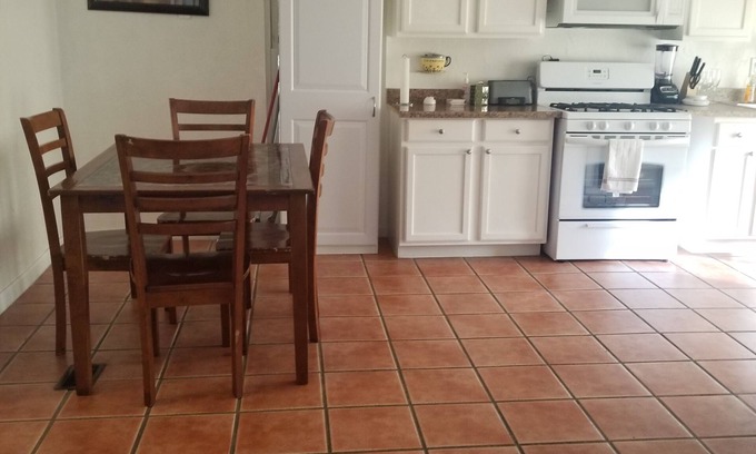 Bullhead City House | Laughlin getaway, casino, river,fun. Great location to make family memories.