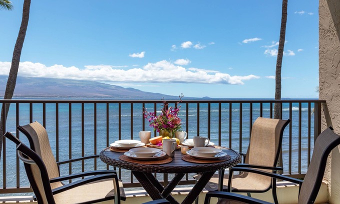 Maalaea Condo | *Lauloa 306* Maui Prime Oceanfront Condo, A/C!