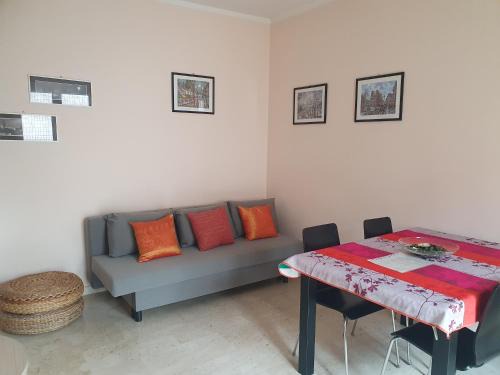 Tuscolano Apartment | Laura's RHome