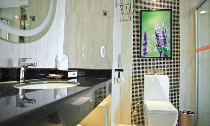 Shiyan Hotel | Lavande Hotels·Shenzhen Shiyan Bus Terminal