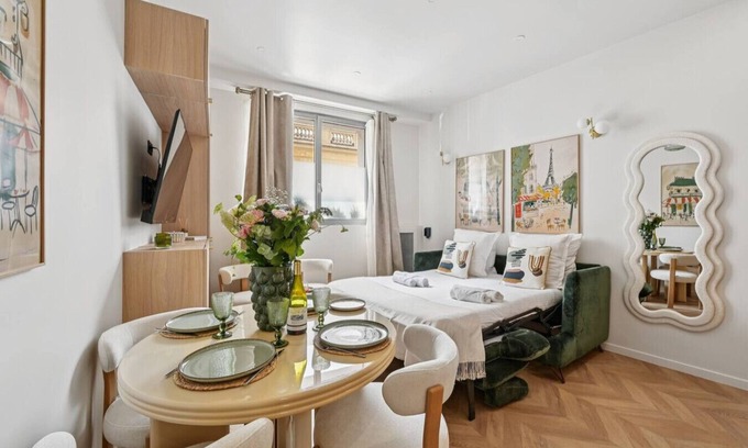 Saint-Thomas-d'Aquin Apartment | Lavie Maison : Sauna, Hot Tub & AC Close Eiffel