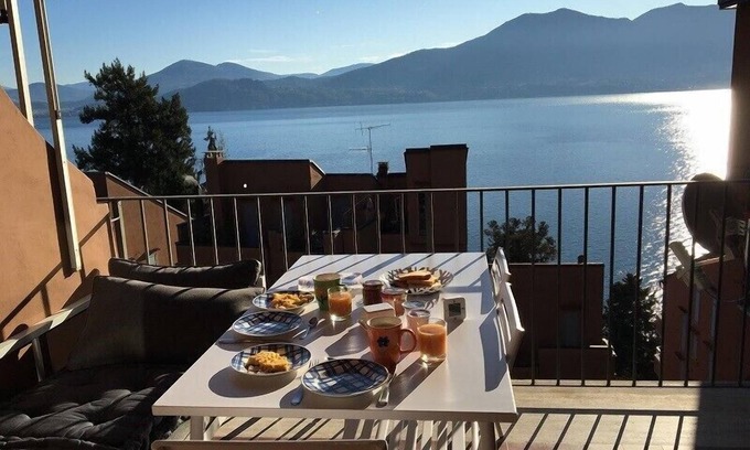 Gonte Apartment | Lavinia apartment in Oggebbio with lake view