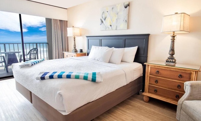 Litchfield by the Sea Apartment | Lavish 3rd Floor Oceanfront King Room
