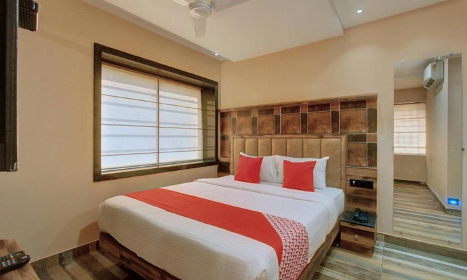 Mangalore Hotel | Laxman Residency
