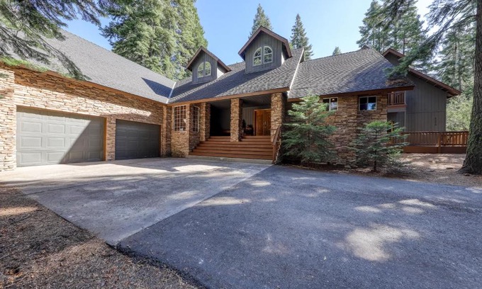 Granite Ridge House | Lazy Bear Lodge