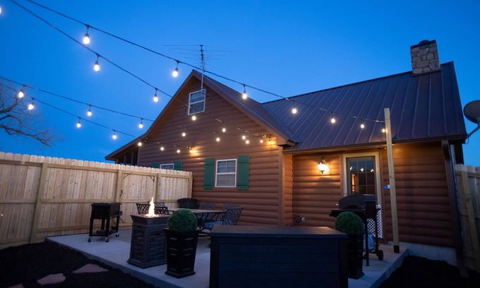 Brookville Cabin | Lazy Days Cabin at Kanopolis Lake