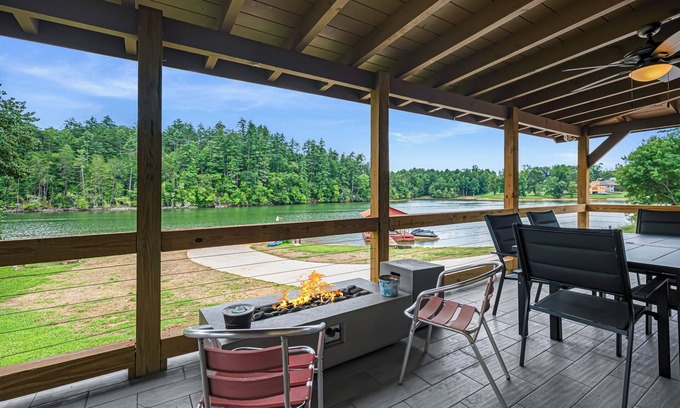 Blairsville House | Lazy Lake Loft - Lake Nottely