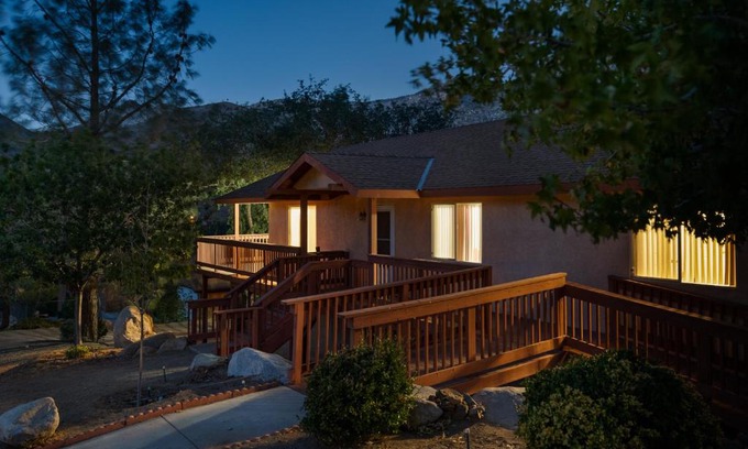 Kernville House | Lazy Squirrel - Cozy Family House with Full Game Room