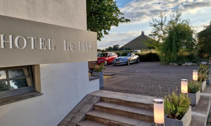Mont-Saint-Jean Hotel | Le 1815