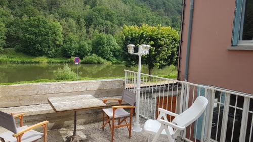 Revin House | Le Balcon sur la Meuse