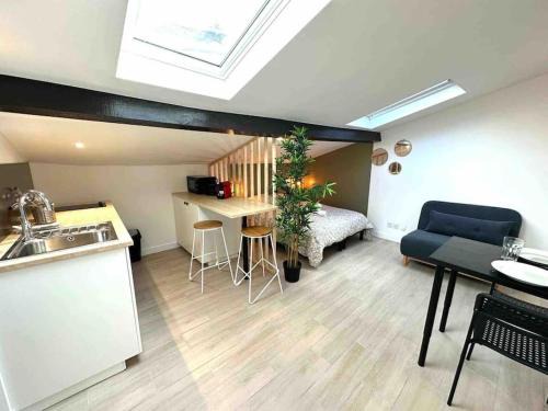 Charpennes - Charmettes Apartment | "Le Bamboo"Studio Charpennes Climatisé Prox Gare Métro Tram