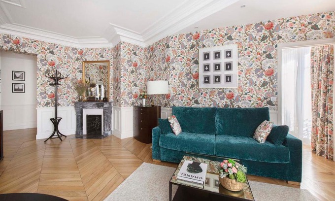 Quartier Sainte-Avoye Apartment | LE BEAU MARAIS - Luxury Apartments, AIR COND, LIFT