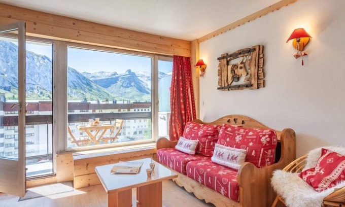 Tignes le Lac Apartment | Le Bec Rouge (Le Lac) by Interhome