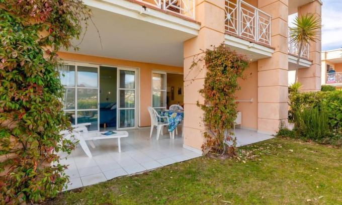 Le Dramont Apartment | Le Belvédère (V2 009) by Interhome