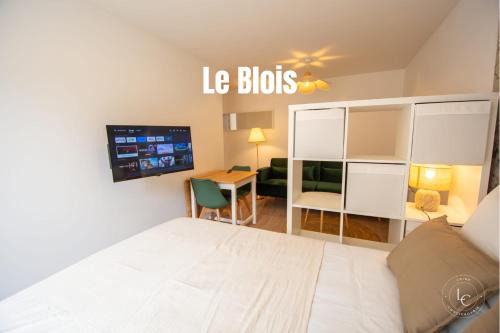 Courbouzon Apartment | Le Blois Apartment Modern comfort near the Loire castles