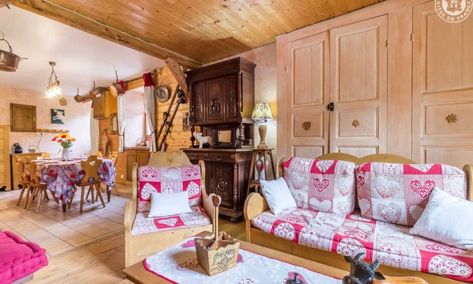 Belledonne House | LE Boedete - LA Chapelle