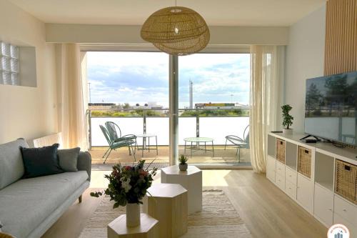 Saint-Martin-du-Littoral Apartment | Le Bord de Mer - Vue Mer - Terrasse - Parking