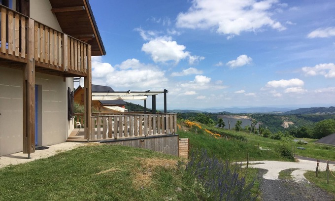 Saint-Pierre-Colamine House | LE BURON DE BESSE GROUP GITE - AT THE FOOT OF THE SANCY MASSIF