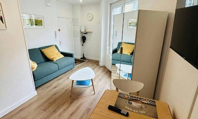 Barbatre Apartment | Le Charmant Cr Neau Basilique