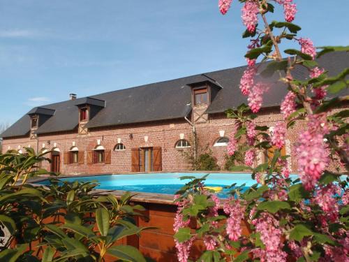 La Cerlangue House | le chat du clos des nandous