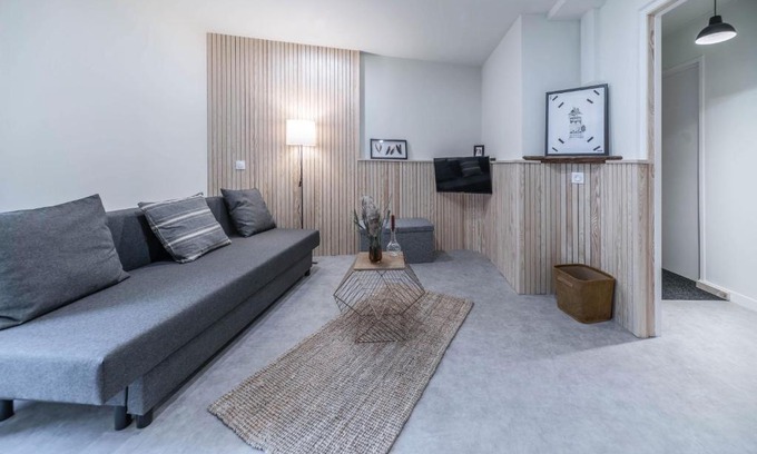 Chamalieres Apartment | *Le Claussat* Paisible - RDC - Proche centre ville