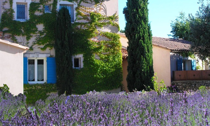 Lacoste Bed & Breakfast | Le Clos des Lavandes