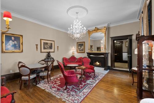Vieux-Quebec-Cap-Blanc-colline Parlementaire Hotel | Le Clos Saint-Louis