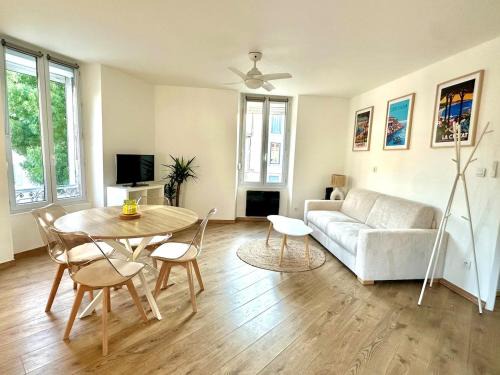 Bourg-les-Valence Apartment | Le Cocon Bourcain