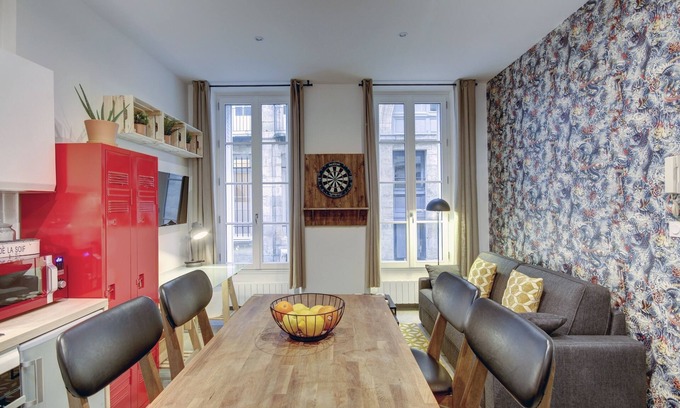 Hotel de Ville - Quinconces Apartment | Le Cocoon 29 - Quartier Saint Pierre pour 3