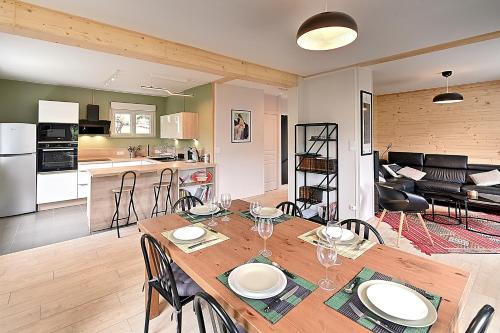 Travexin House | Le Cocoon Clairefontaine - Maison vue montagne
