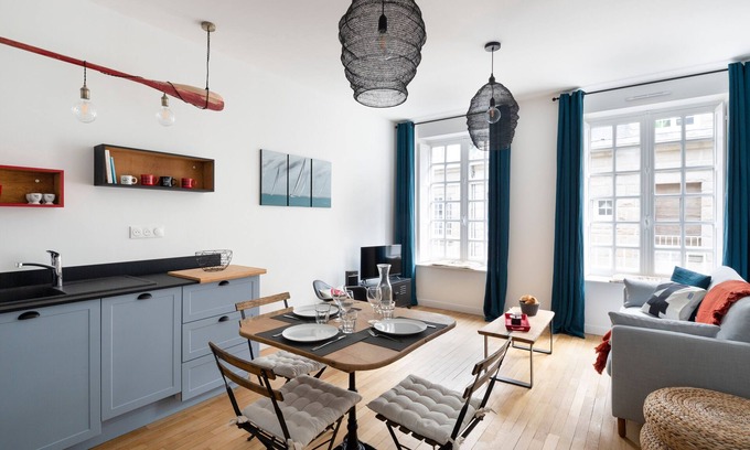 Intra Muros Apartment | Le Code 0 - One Bedroom Apartment, Sleeps 4