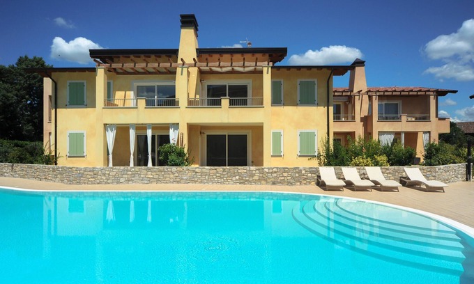 Lonato del Garda Apartment | Le Corti Caterina B2 Apartment by Wonderful Italy
