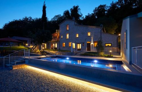 Arcevia Villa | Le Cune CountryHouse - Private Pool, AirCo, Jacuzzi
