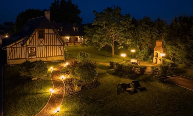 Sainte-Marie-au-Bosc House | Le Domaine des Quatre Châtaignes