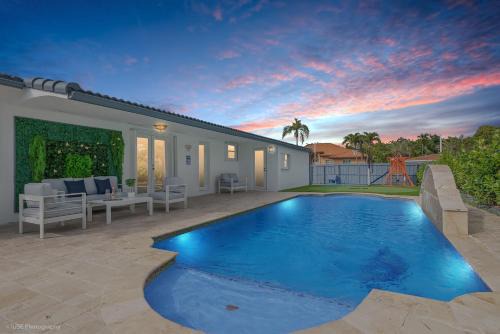 Westchester House | Le Femme Paradise