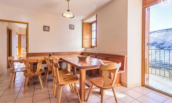 Montgellafrey House | LE FUVET - SAINT FRANCOIS LONGCHAMP