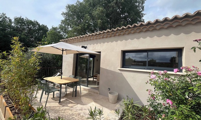 Uzes Apartment | "Le Gîte D'hamih" Uzès a Pied, Piscine, Jardin, Aire de Jeux Pour Enfants