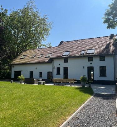 Frasnes-lez-Buissenal House | Le Gîte du Jardinier