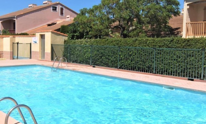 Saint-Cyprien Plage Apartment | Le Hameau du Rivage by Interhome