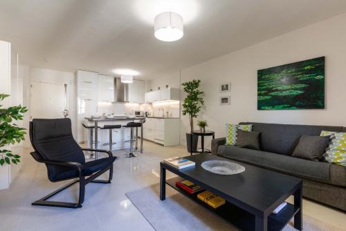 Aix-en-Provence Historic Centre Apartment | Le Jardinet de la Cathédrale