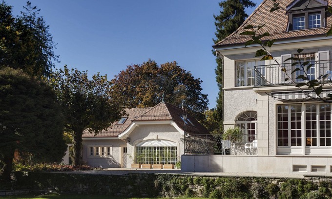 Petit-Saconnex / Servette House | Le jour et la nuit