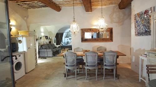 Lourmarin Apartment | Le LOFT LOURMARIN