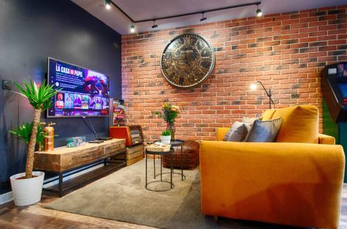 Bollee Apartment | Le Mans Factory - Parking Gratuit - Proche Hypercentre