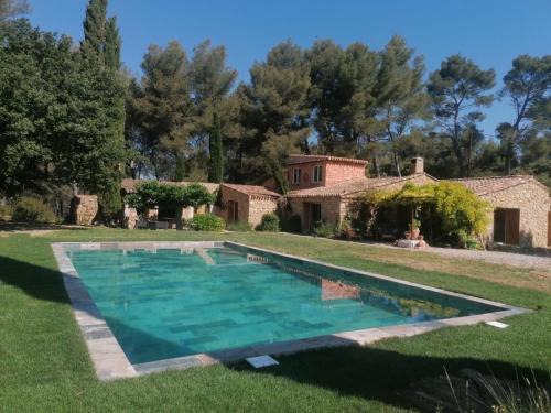 Le Beausset Bed & Breakfast | Le mas des escans