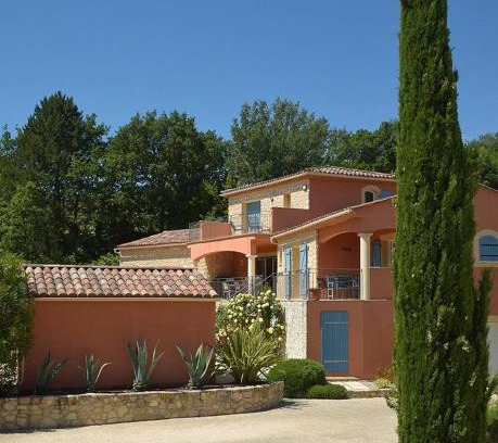 Nyons Bed & Breakfast | Le Mas du Grand Chêne - Chambres & Roulotte
