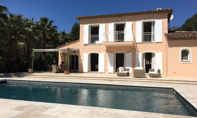 Guerrevieille Villa | Le Mas Rose: Magnificent Air-conditioned Villa with Swimming Pool and Garden Grimaud St Tropez