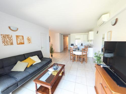 Trets Apartment | LE MIRABEAU - Jardin Calme & Confort proche d'Aix