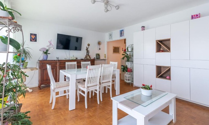 Le Perreux-sur-Marne Apartment | Le Paradis Botanique - Bel appt à 30min de Paris